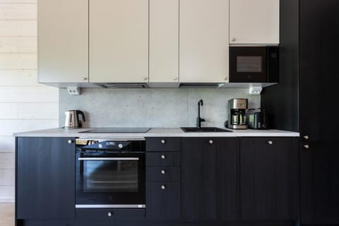 Coffee/tea facilities, Kitchen or kitchenette, minibar, toaster