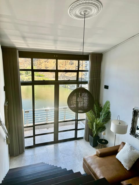 Balcony/Terrace, Lake view