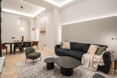 Living room, Seating area, Dining area