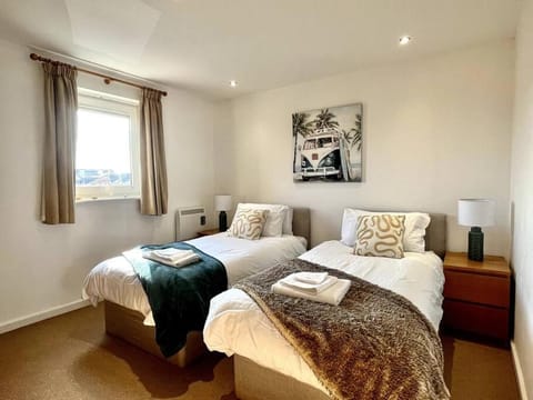 Beachfront Bliss with Spectacular Views Apartment in Wales