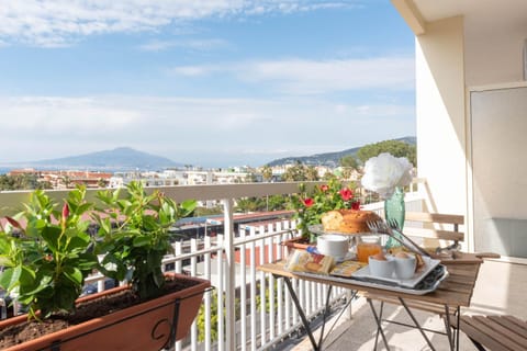 View (from property/room), Food