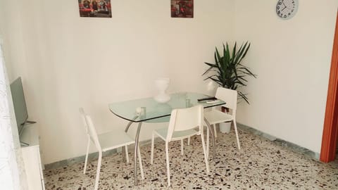 LG HOUSE casa vacanze Apartment in Naples