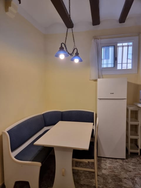 2 bedrm BCN down AC WIFI 30 nigths min Apartment in Barcelona