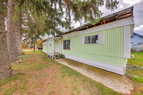 Charming Old Farmhouse in Libby Pets Welcome! House in Idaho