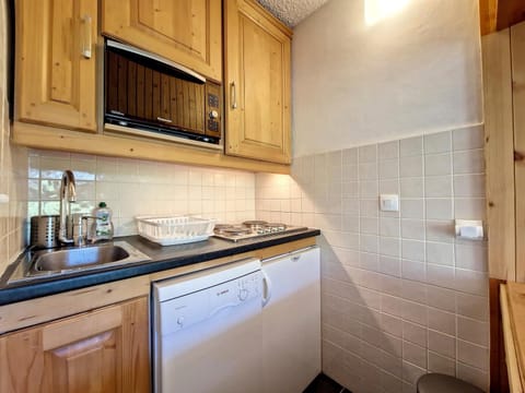 2 pièces ski aux pieds, balcon sud, Val d'Isère - FR-1-518-150 Apartment in Val dIsere