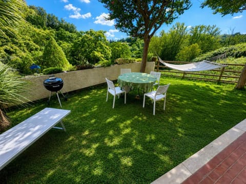 Garden, Garden view, sunbed