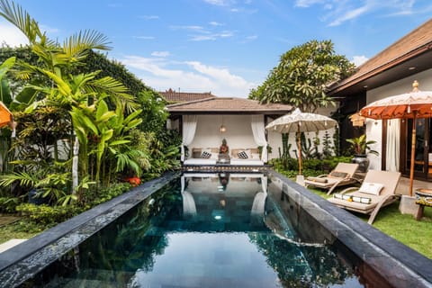 Day, Garden, Pool view, Swimming pool, sunbed