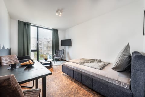 Bed, Seating area