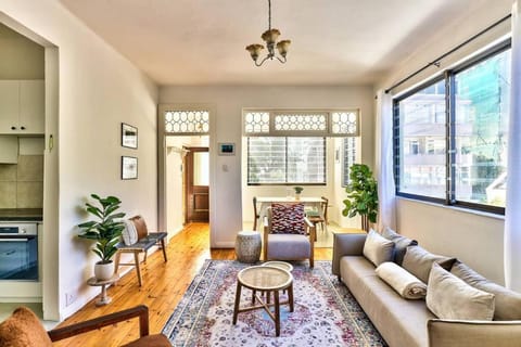 Westminster 2 Bedroom Apartment in Sea Point Apartment in Sea Point