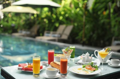 Pool view, Swimming pool