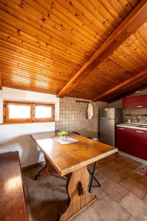 Kitchen or kitchenette, oven