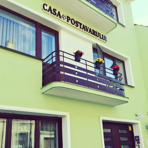 Property building, Facade/entrance