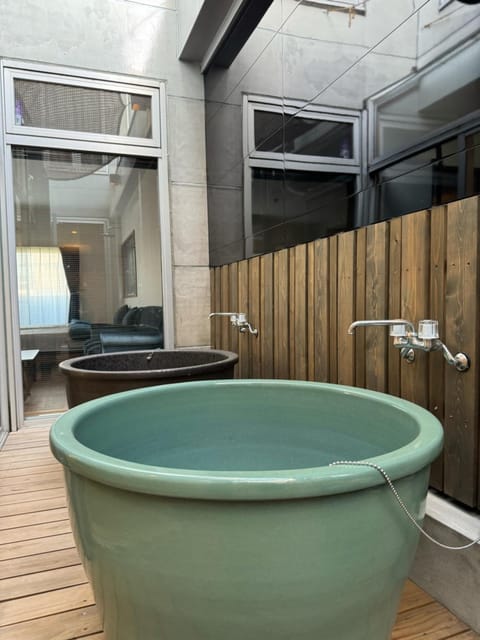 Bathroom, Bath