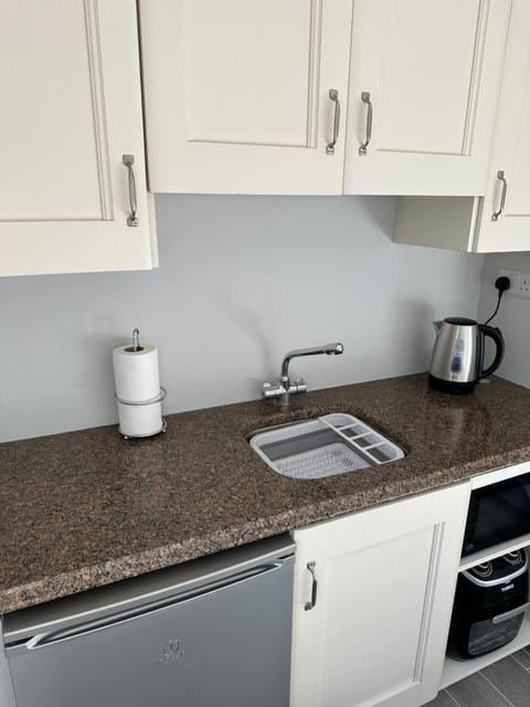 Pineridge Snug Apartment in Ireland