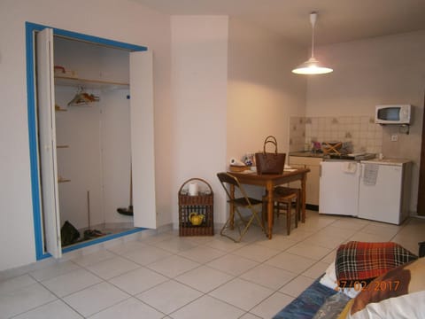 Clos des plages studio avec parking privatif Apartment in La Ciotat
