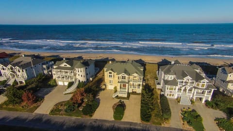 OCEANFRONT, Ocean Views, Pool, Rec Rm, PI244, Ashcroft House in Corolla