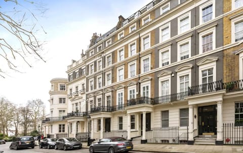 Property building, Neighbourhood, Street view, Location