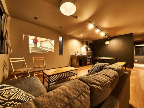TV and multimedia, Living room, Seating area