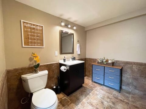 839-Sunnyvale Great location 2Br/2Bth unit/Kingbed House in Sunnyvale