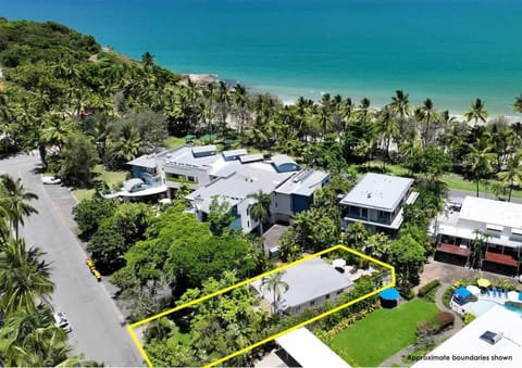 Property building, Natural landscape, Bird's eye view, Beach