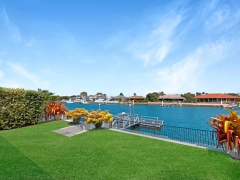 Garden, Sea view
