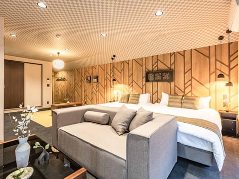 Bed, Living room