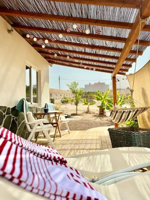 Patio, Day, View (from property/room), Balcony/Terrace, Living room, Seating area, Dining area, sunbed