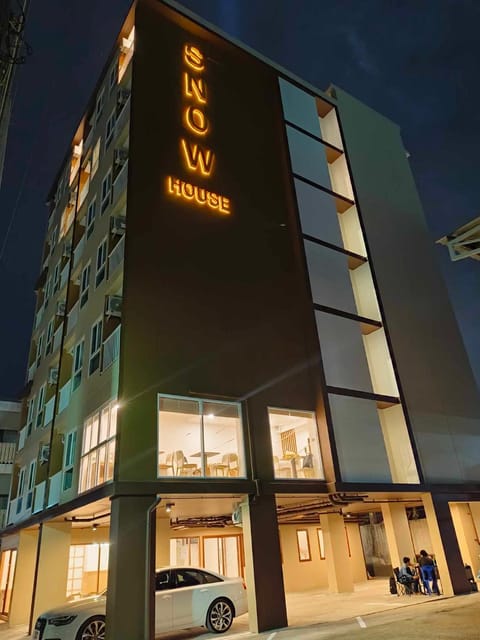 Property building, Night
