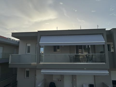 Property building, Balcony/Terrace