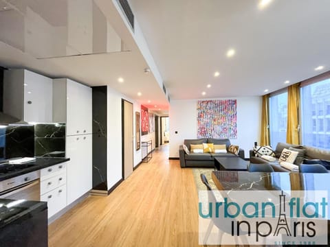 Urban Flat 129 - Art Love Champs-Elysees Apartment in Paris