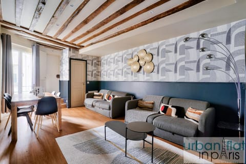 02 - Pretty 4BDR Flat in Paris Apartment in Paris