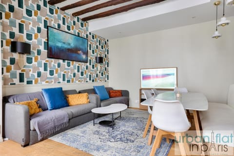 Urban Flat 70 - Authentic 3BDR Parisian Flat Apartment in Paris