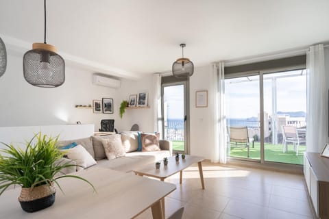 Balcony/Terrace, Living room, Seating area, Dining area