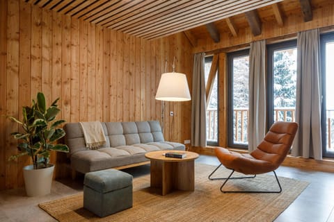 Other, Photo of the whole room, Seating area