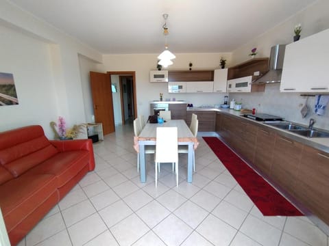 Kitchen or kitchenette, Seating area, Dining area, dishwasher, stove