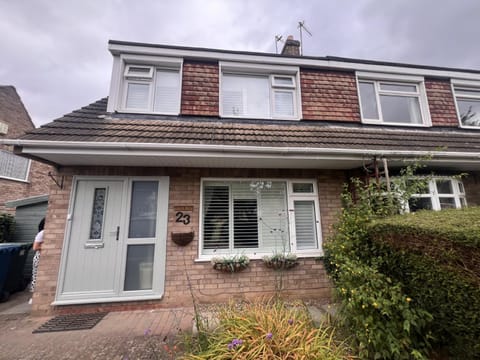 Spacious lovely 3 Bed House in Keyworth Nottingham suit CONTRACTORS OR FAMILY House in England