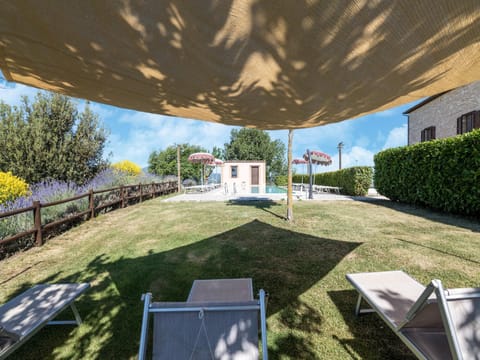 Apartment in a farmhouse with 2 swimming pools House in Umbria