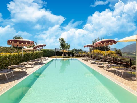 Apartment in a farmhouse with 2 swimming pools House in Umbria