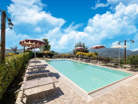 Apartment in a farmhouse with 2 swimming pools House in Umbria