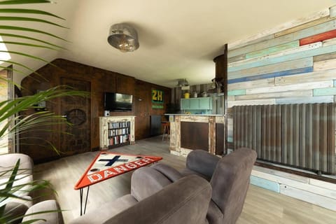 TV and multimedia, Living room