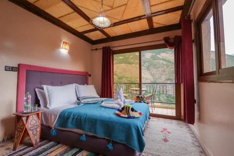 Bed, Natural landscape, View (from property/room), Balcony/Terrace, Photo of the whole room, Bedroom, Mountain view