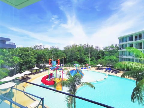 Balcony/Terrace, Pool view