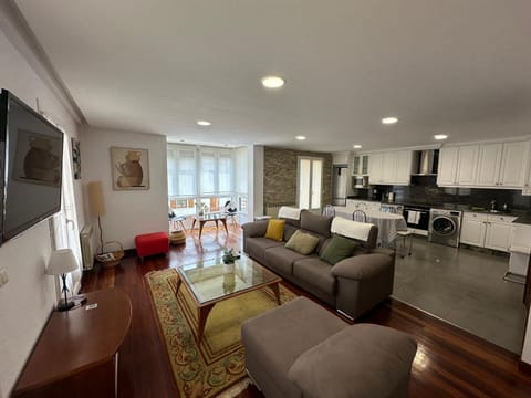 Communal lounge/ TV room, Dining area