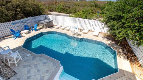 Semi-Oceanfront, 7 BRs, Priv Pool, Close to Beach, Rec Rm, VOH5, Royal Palms House in Corolla