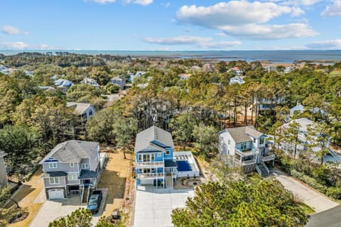 Oceanside, Private Pool, Hot Tub, Close to Lighthouse, Community Amenities, VOH23, The Strandhaus House in Corolla