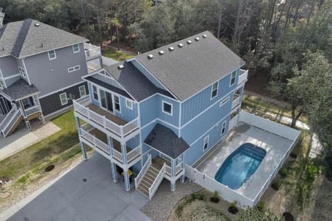 Oceanside, Private Pool, Hot Tub, Close to Lighthouse, Community Amenities, VOH23, The Strandhaus House in Corolla