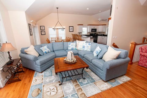 Oceanside, Private Pool, Community Amenities, Hot Tub, VOH94, Knot A Problem House in Corolla