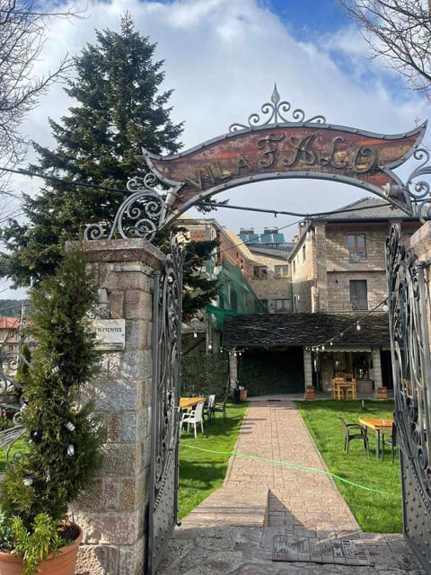 Property building, Garden, Garden view