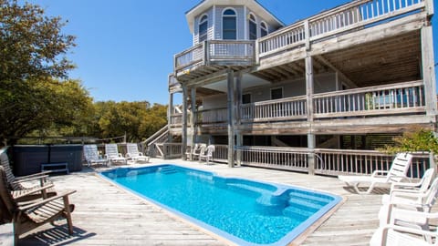Oceanside, Dogs Welcome, Private Pool, Hot Tub, WC962, Sea for Miles House in Corolla