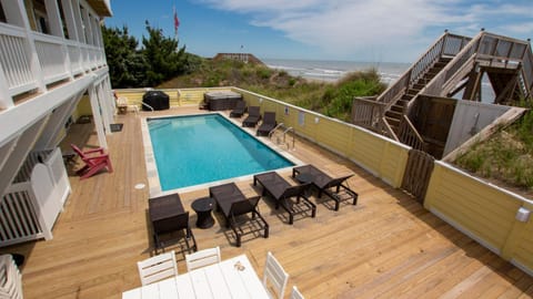 OCEANFRONT, 12 BRs, Priv Pool, Pool Table, ELEV, OCean Views, Theater Rm, WL853, Out of Office OBX House in Corolla